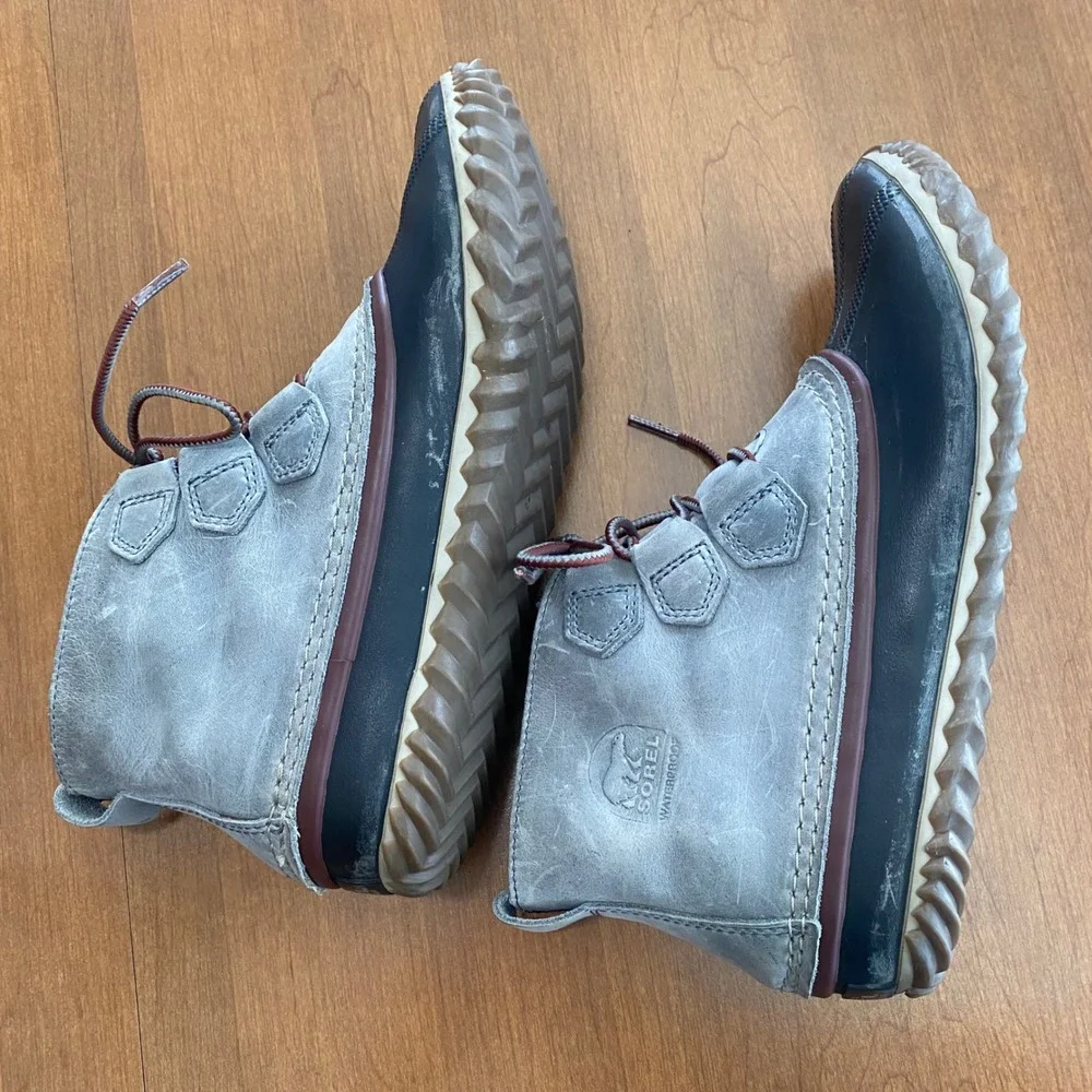 Sorel Out N About Leather Duck Boots Quarry Grey Black Waterproof NL2133-052 8.5
